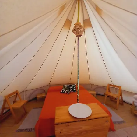 Shangri-la Base Camp Costa Rei 무라베라