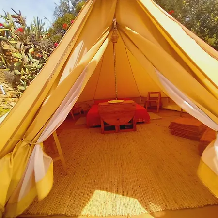 Shangri-la Base Camp Costa Rei 럭셔리텐트 *